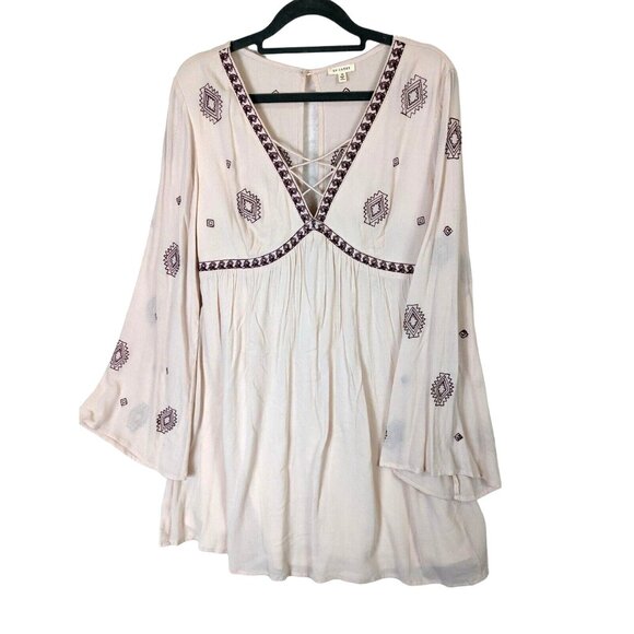 En Creme Tops - En Creme Women size M Embroidered Peasant Bohemian Flared Sleeve Aztec Tunic Top